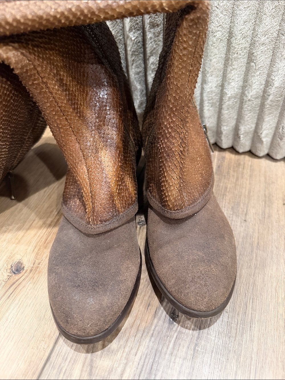 Donald J. Pliner Textured Brown Leather Knee Boots with Side Zips - Picture 6 of 12